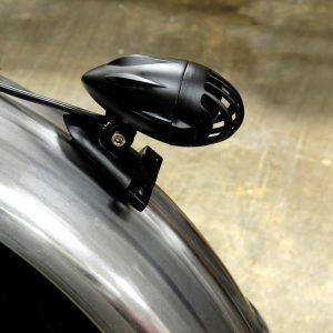 FANALINO FANALE CON GRIGLIA CAFE' RACER SCRAMBLER BOBBER VINTAGE CHOPPER CUSTOM